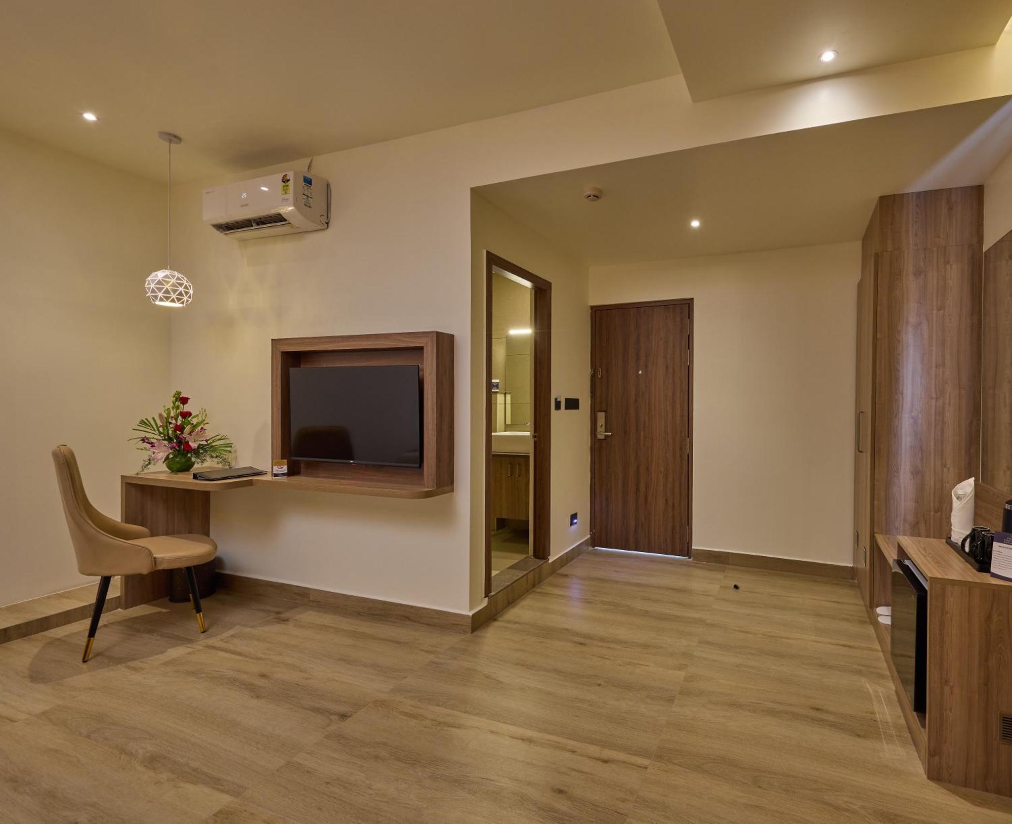 Grand Continent Mysore A Sarovar Portico Affiliate Hotel Exterior photo